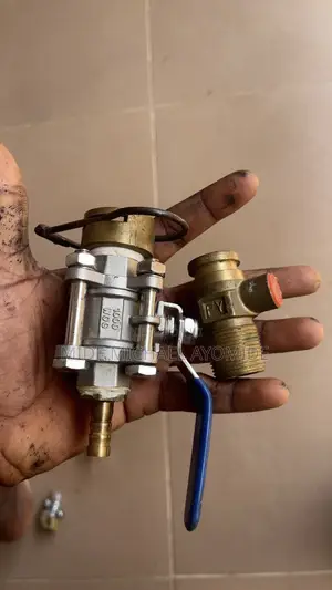 4 Bolt Ball Valve and Shut Off Vale for Gas