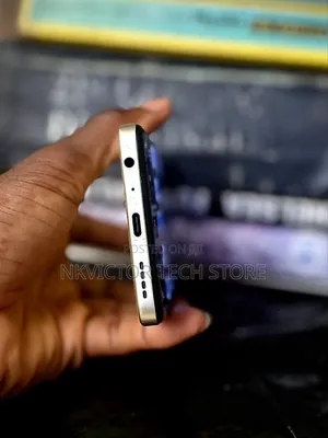 Itel P55 5G 128 GB