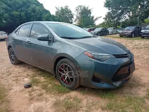 Toyota Corolla 2018 Gray