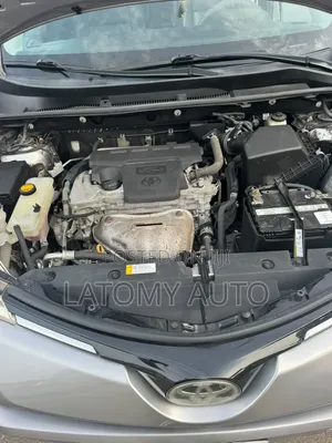 Toyota RAV4 Limited AWD (2.5L 4cyl 6A) 2017 Silver