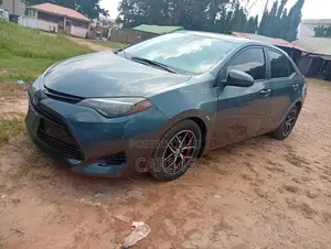 Toyota Corolla 2018 Gray