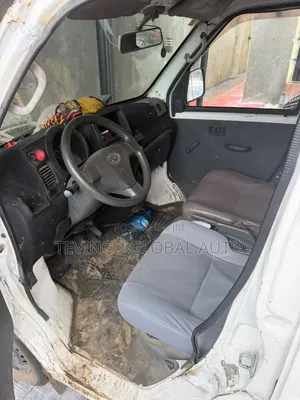 Daihatsu Hijet 2012 White