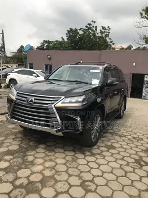 Lexus LX 2017 Black