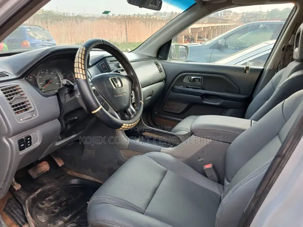 Honda Pilot 2004 Silver