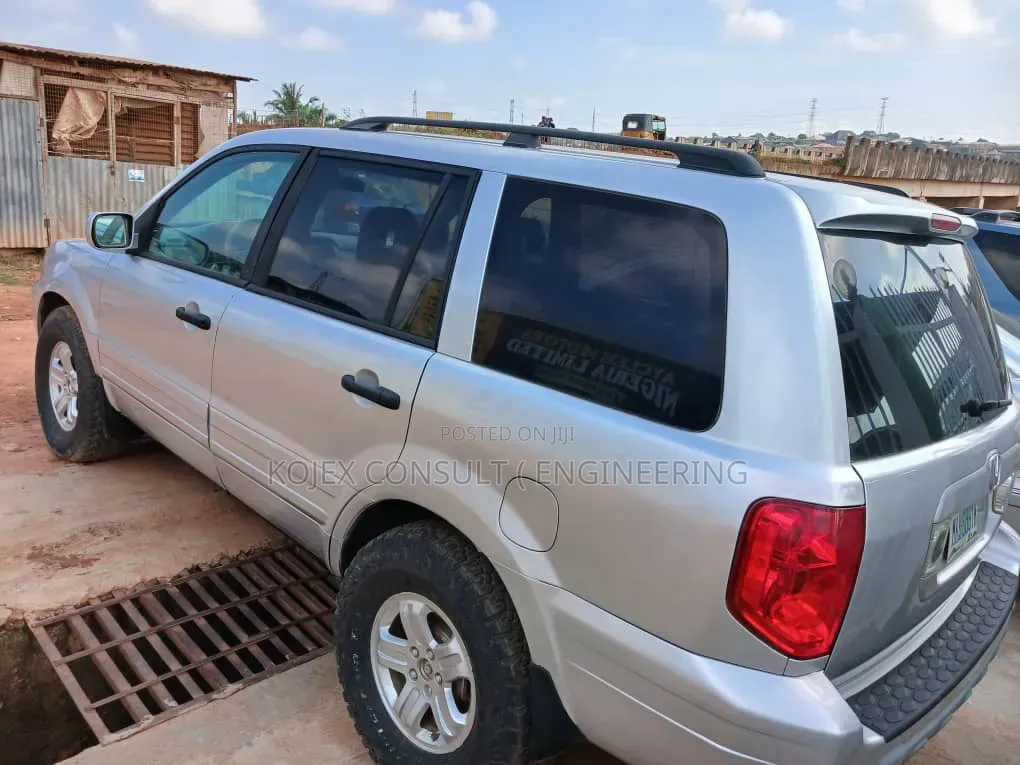 Honda Pilot 2004 Silver