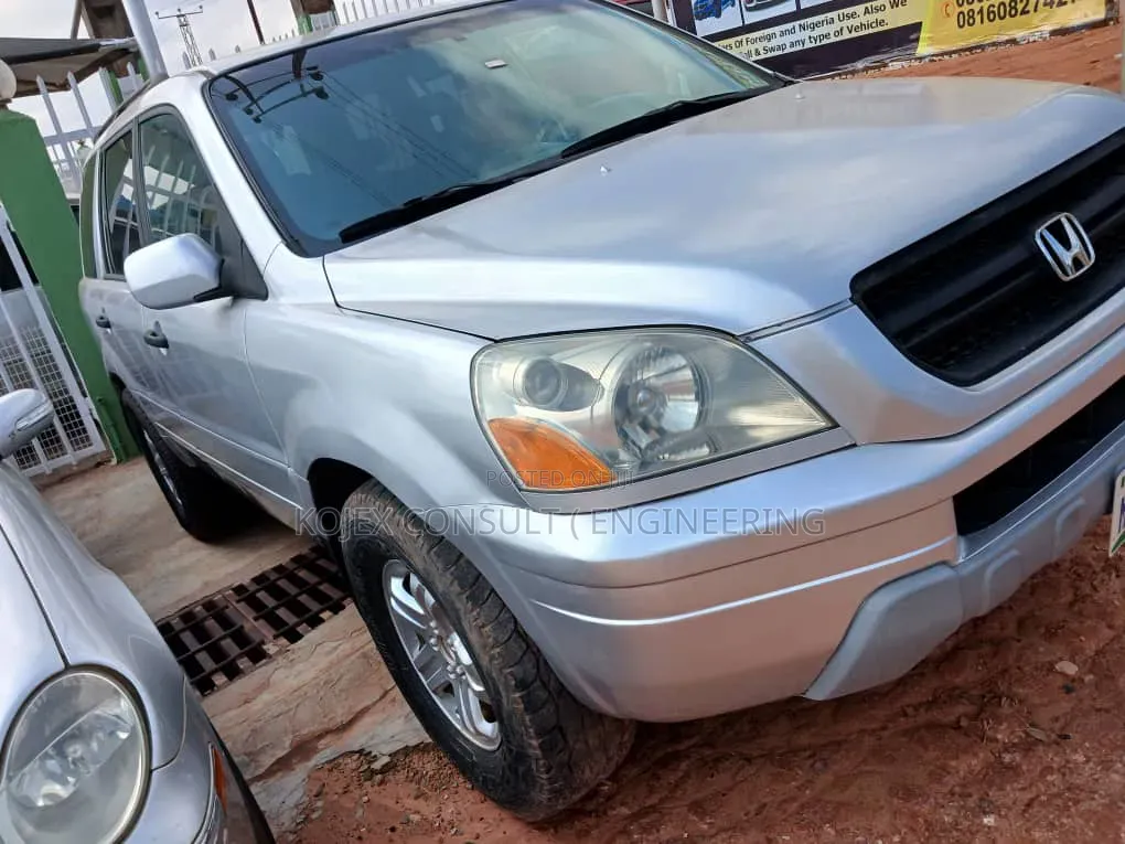 Honda Pilot 2004 Silver