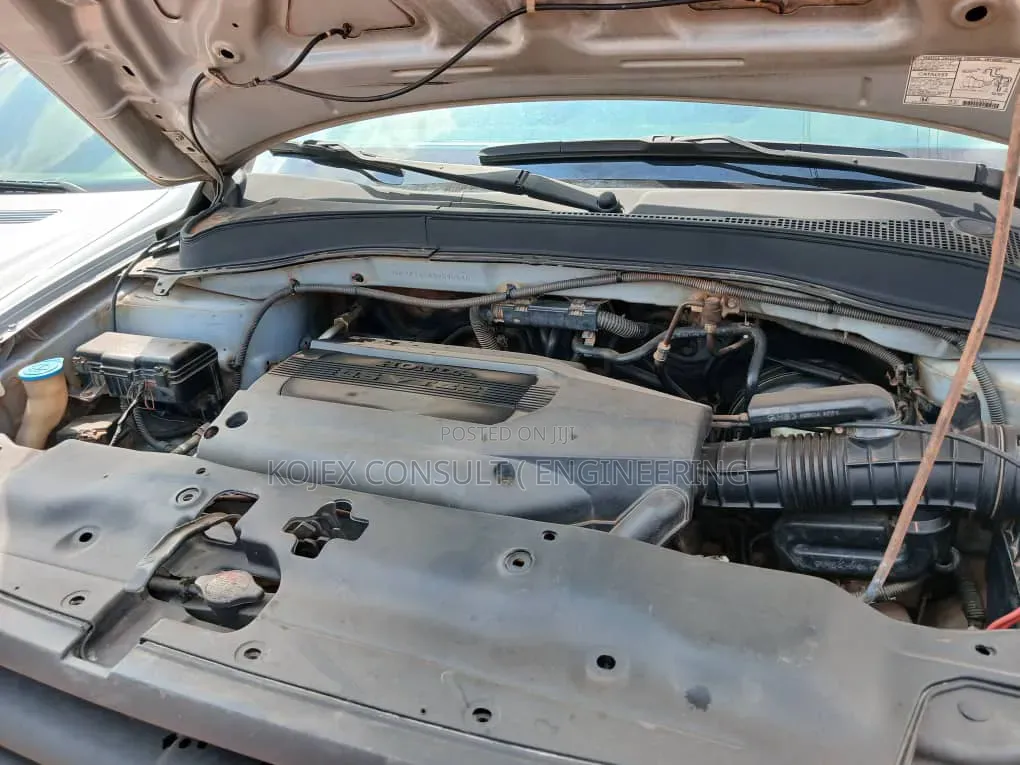 Honda Pilot 2004 Silver