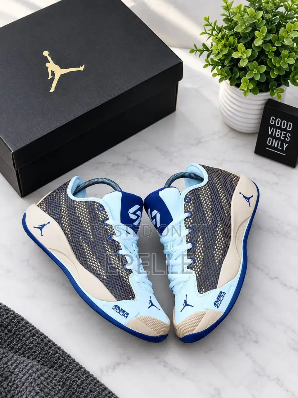 Air Jordan Luka 77