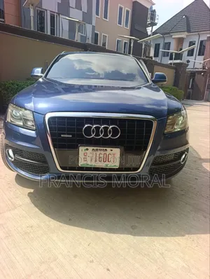 Audi Q5 2.0T Premium Quattro 2012 Blue