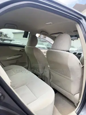 Toyota Corolla 2011 Gray