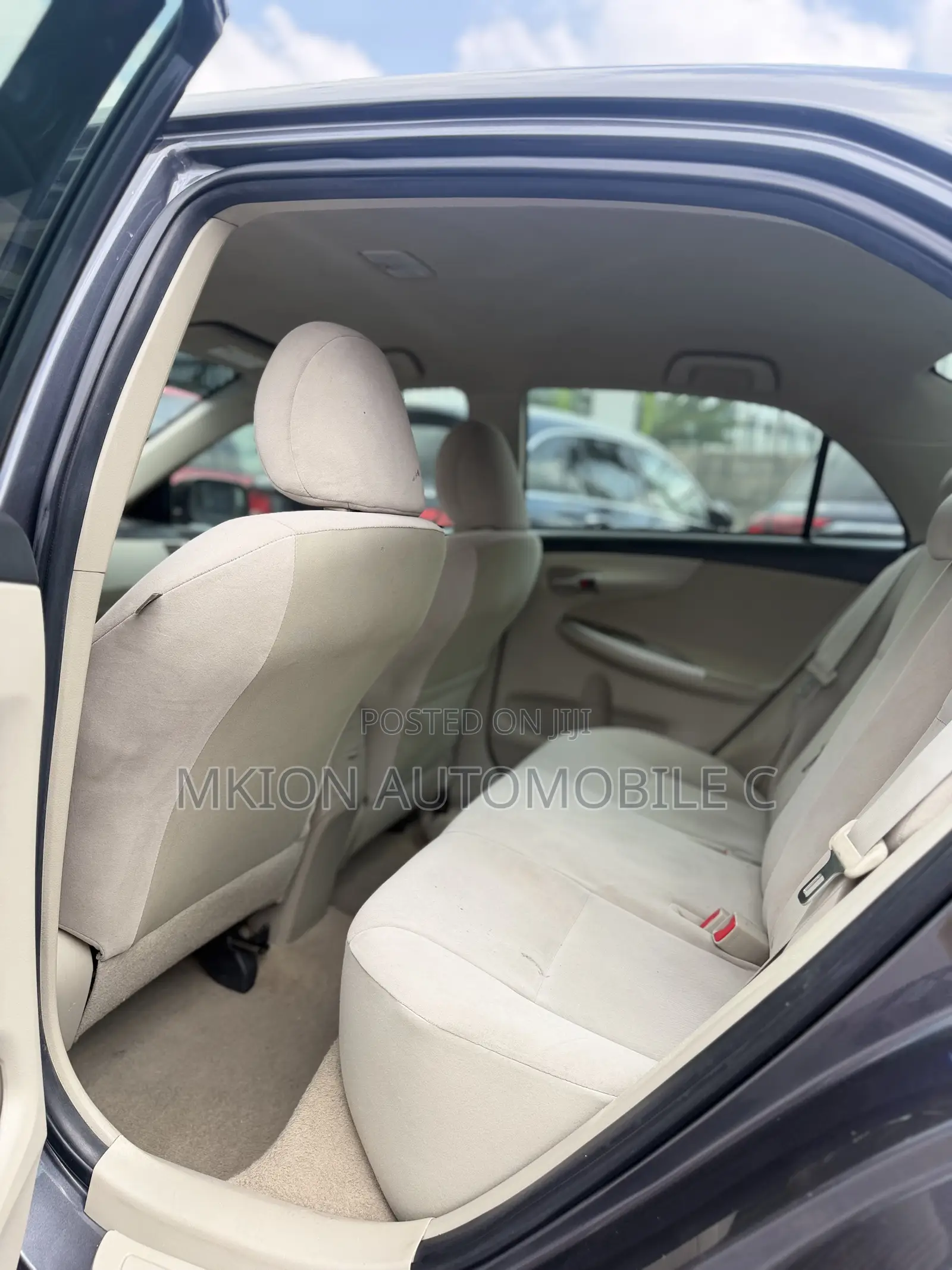 Toyota Corolla 2011 Gray