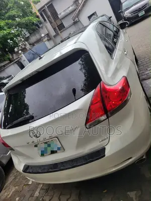 Toyota Venza 2011 White