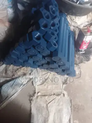 21/2 X 750 Bolt and Nut