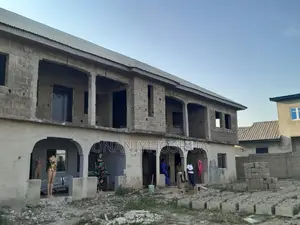 8bdrm Duplex in Obafemi-Owode for sale