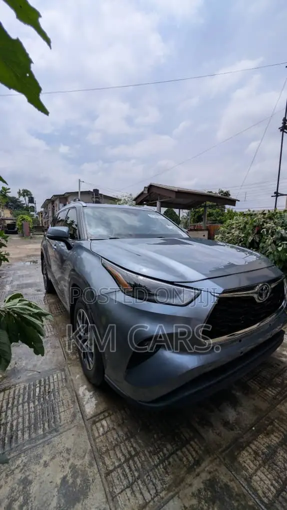 Toyota Highlander XLE AWD 2020 Blue