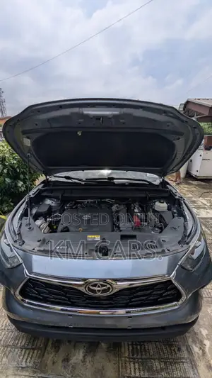 Toyota Highlander XLE AWD 2020 Blue