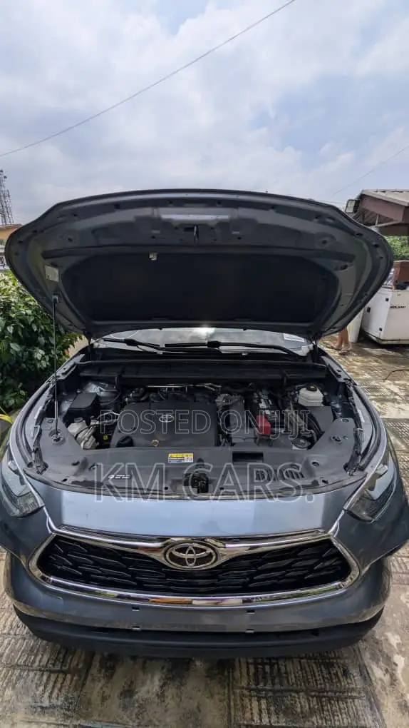Toyota Highlander XLE AWD 2020 Blue