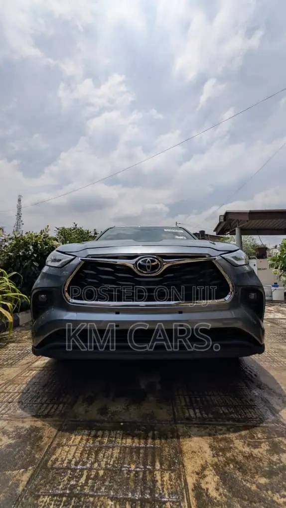 Toyota Highlander XLE AWD 2020 Blue