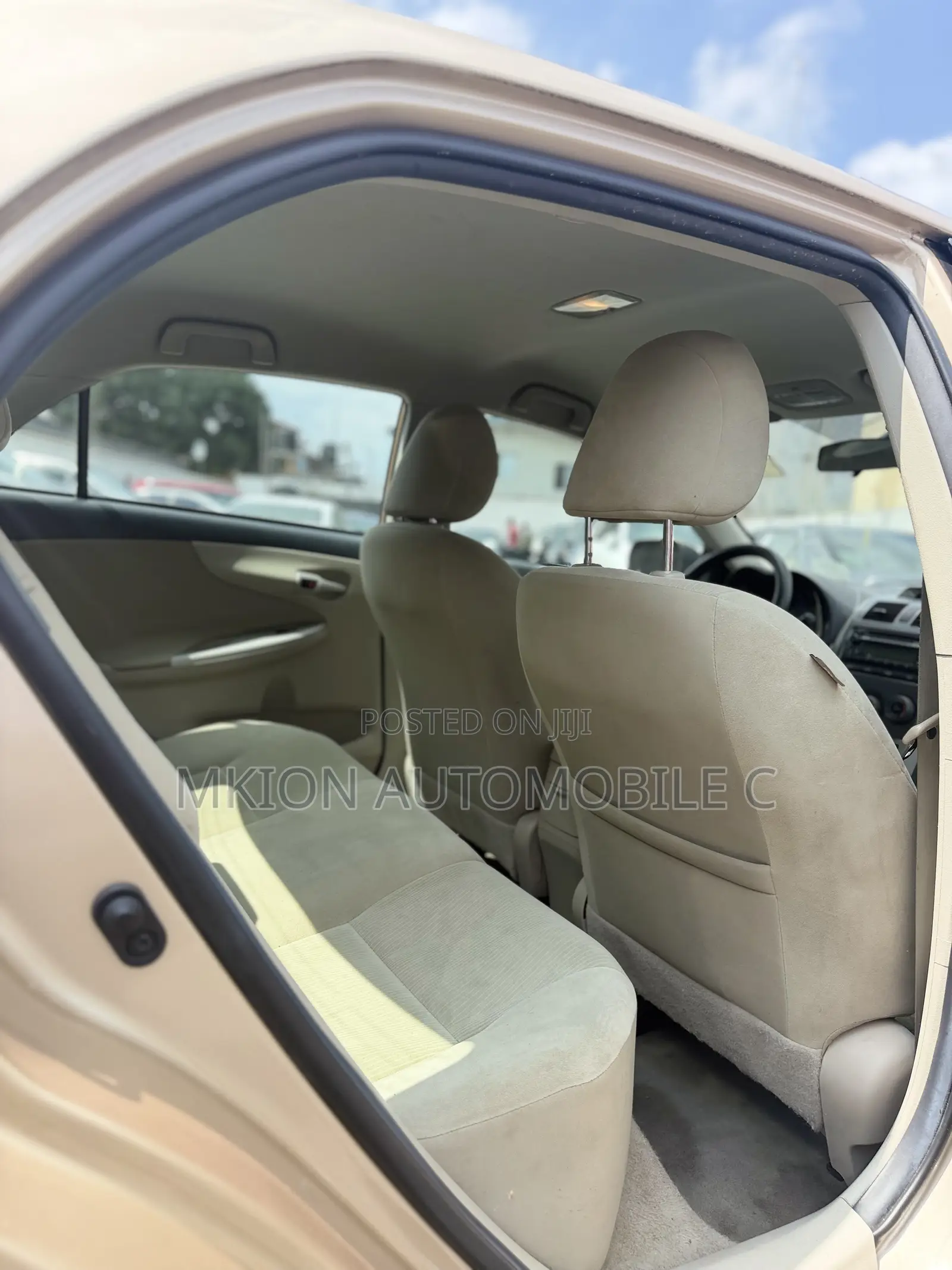 Toyota Corolla 2012 Beige