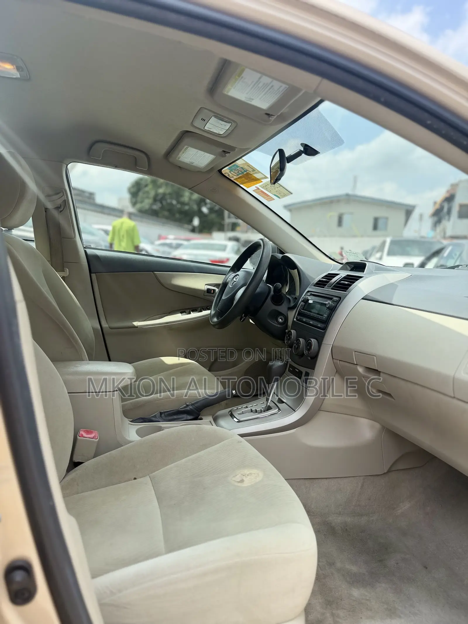 Toyota Corolla 2012 Beige