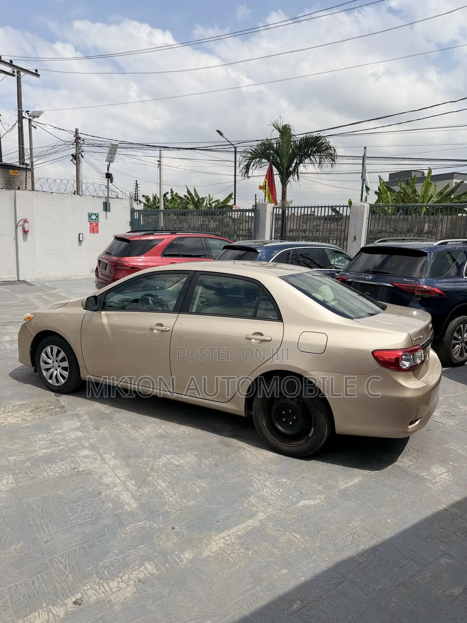 Toyota Corolla 2012 Beige