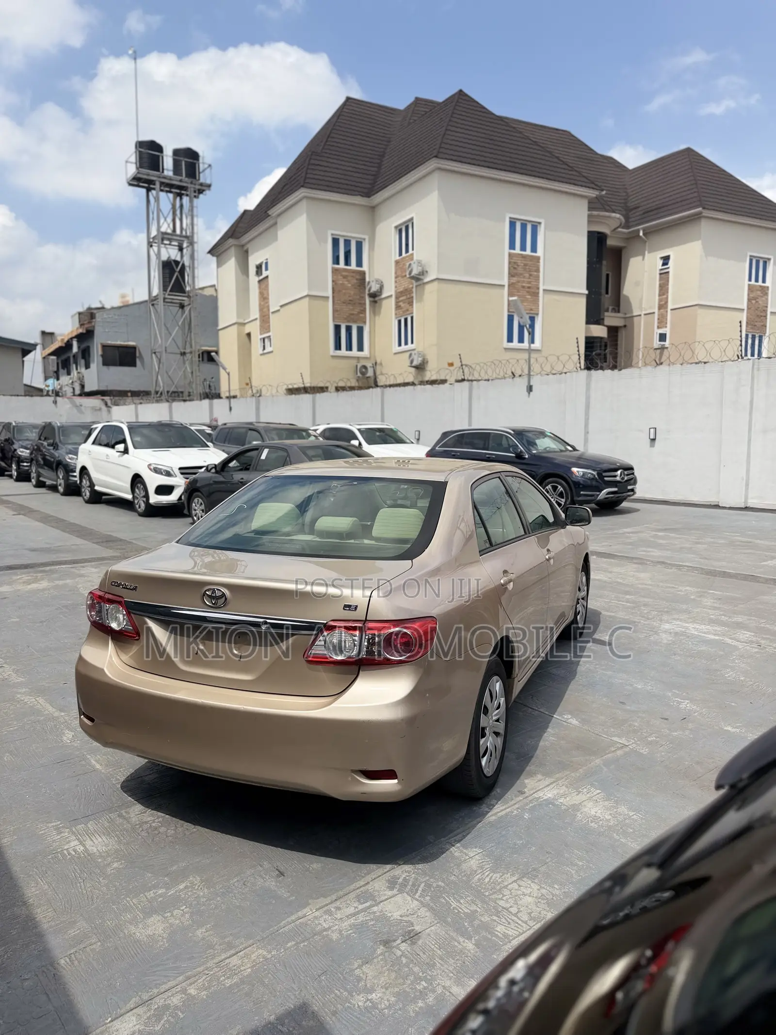 Toyota Corolla 2012 Beige