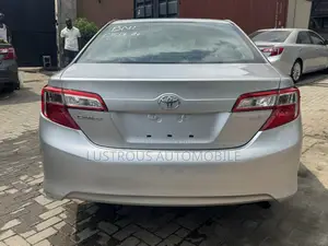 Toyota Camry LE 4dr Sedan (2.5L 4cyl 6A) 2012 Silver