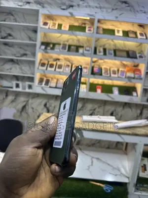 Apple iPhone 11 Pro 64 GB Green
