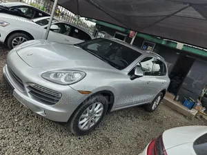 Porsche Cayenne 2013 Silver