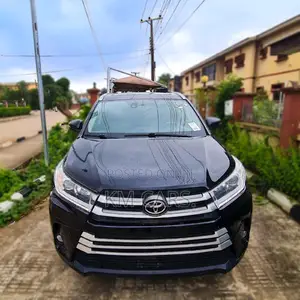 Toyota Highlander Limited 4dr SUV AWD (3.5L 6cyl 6A) 2015 Black