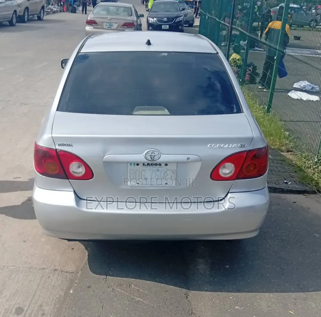 Toyota Corolla 2004 Silver