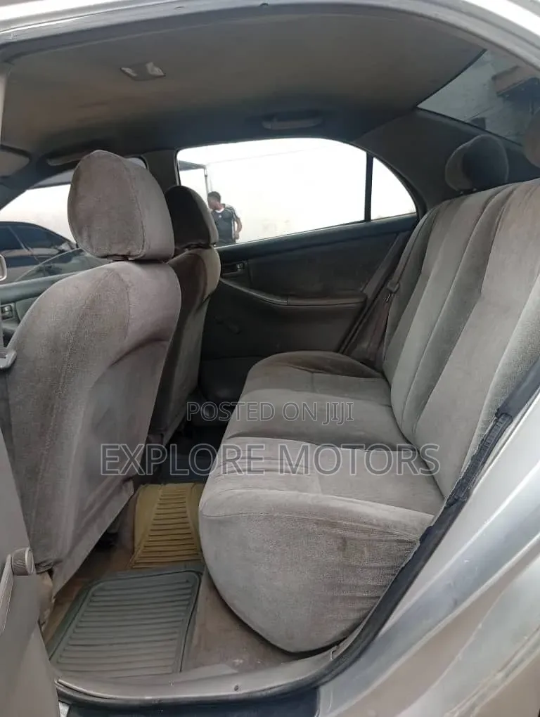 Toyota Corolla 2004 Silver