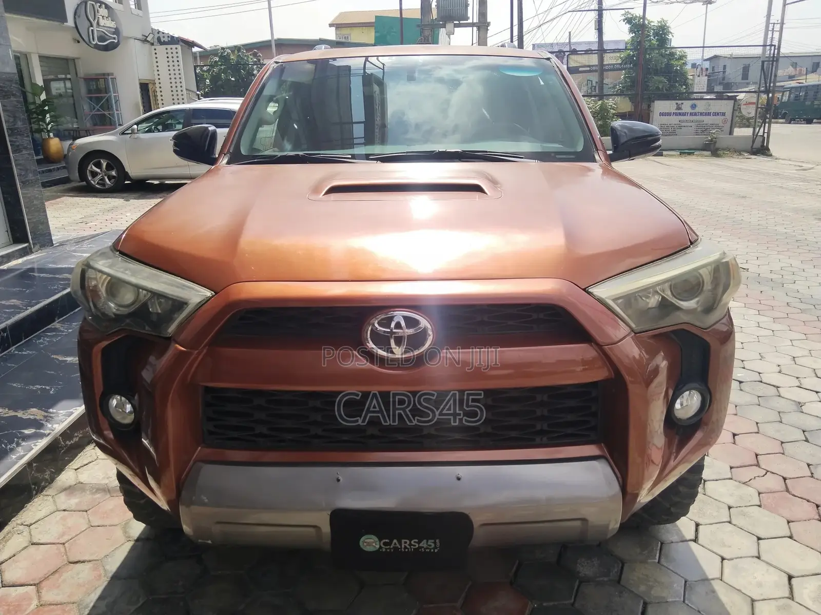 Toyota 4-Runner 2018 Orange