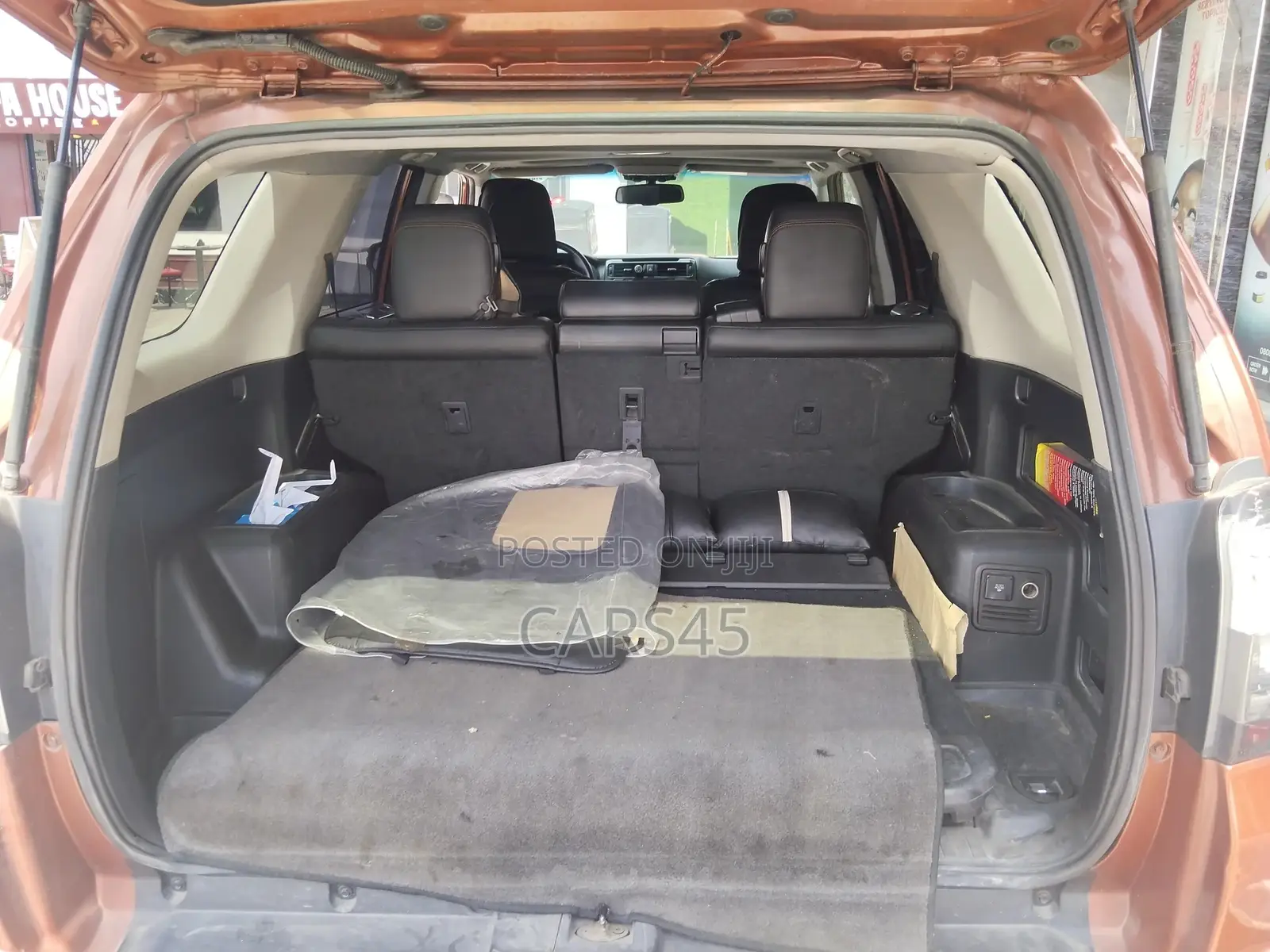 Toyota 4-Runner 2018 Orange