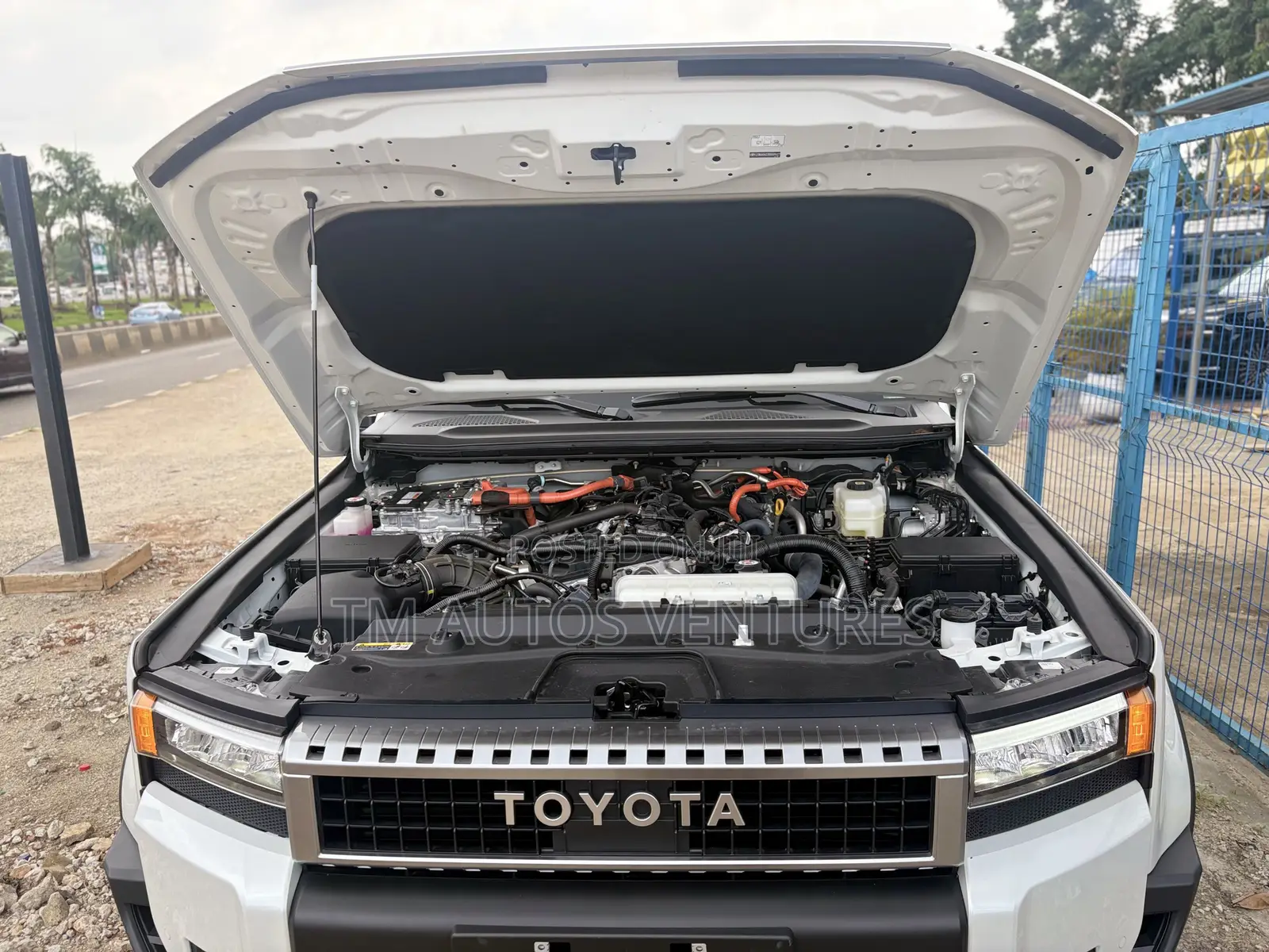 Toyota Land Cruiser 2026 White