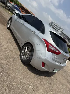 Hyundai Elantra 2016 Silver