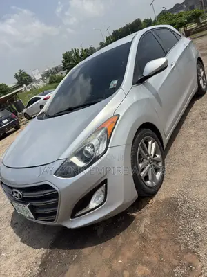Hyundai Elantra 2016 Silver