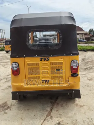 TVS HLX Plus ES 2022 Yellow