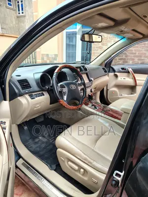 Toyota Grand Highlander 2024 Black