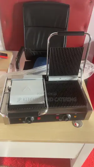Commercial Electric Double Contact Grill / Sandwich Toaster.