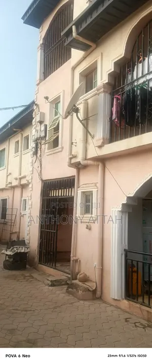 Furnished 3bdrm Penthouse in Governors, Iyana Ipaja for rent