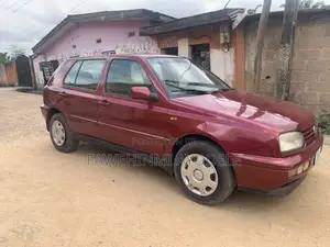 Volkswagen Golf 1.6 Variant 2000 Red