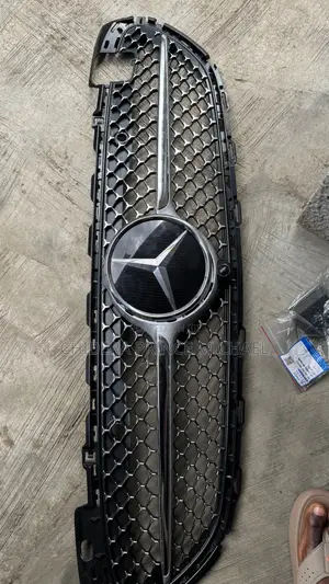 Front Grill With Sensor Star  for W206 C300/400 & C43 2020/25 Model