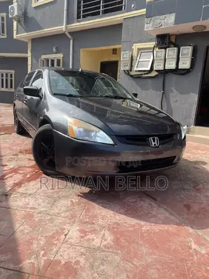 Honda Accord Automatic 2005 Gray