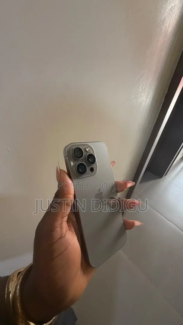 Apple iPhone 16 Pro 256 GB Gray