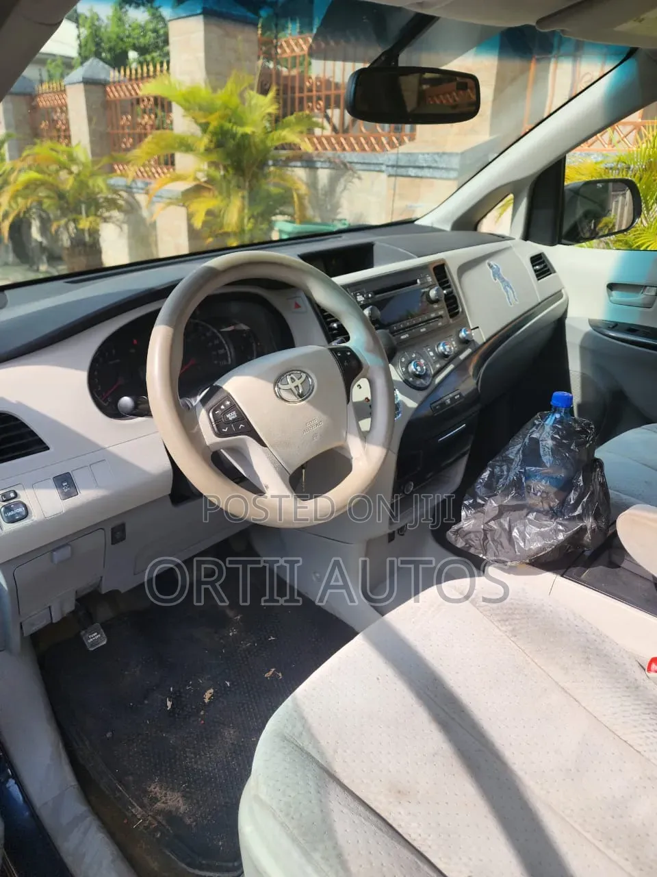 Toyota Sienna 2011 Blue