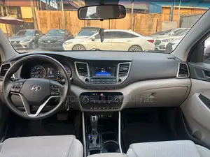 Hyundai Tucson 2017 Silver