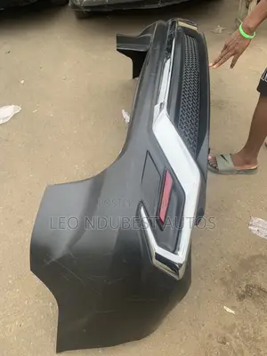 Upgrade Back Bumper Toyota Venza