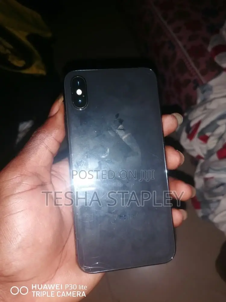Apple iPhone X 64 GB Black