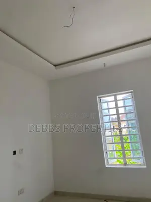 3bdrm Apartment in Lekki Expressway for rent